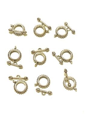 9 Silver Toggles
